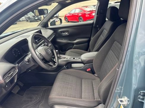 Used 2023 Honda HR-V Sport image 3