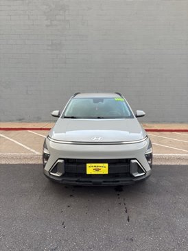 Used 2025 Hyundai Kona SEL image 1