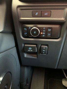 Used 2024 Ford Expedition Max Platinum image 15