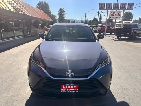Used 2024 Toyota Venza LE image 2