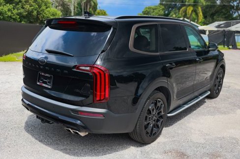 Used 2021 Kia Telluride EX w/ EX Premium Package image 12