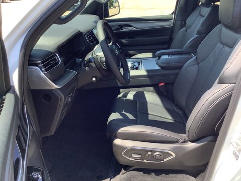 New 2025 Jeep Wagoneer Series II image 25