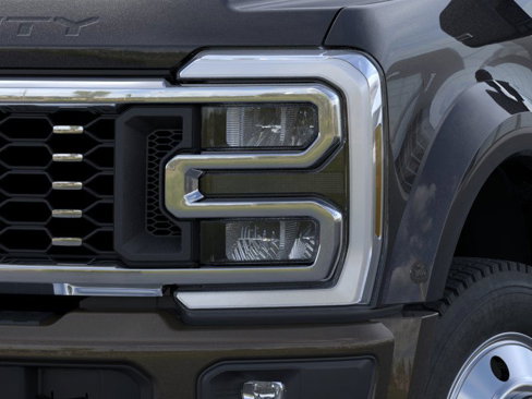 New 2025 Ford F450 King Ranch w/ FX4 Off-Road Package image 18