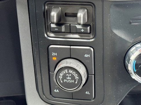New 2025 Ford F150 Lariat w/ Equipment Group 502A High image 23