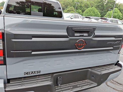 New 2025 Nissan Frontier PRO-4X w/ Pro Convenience Package image 10