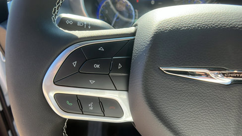 New 2026 Chrysler Pacifica Select image 25