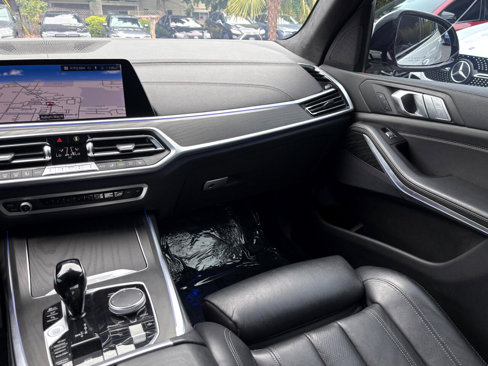 Used 2022 BMW X7 xDrive40i w/ M Sport Package image 26