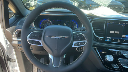New 2026 Chrysler Pacifica Select image 24