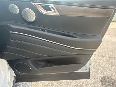 Used 2025 Genesis GV80 2.5T Prestige image 15