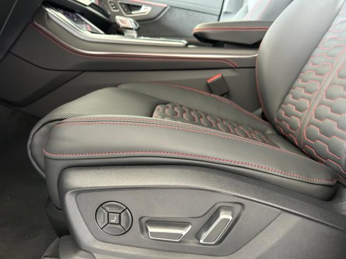 New 2026 Audi RS Q8 performance image 14