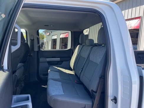 Used 2023 Ford F250 XLT w/ Snow Plow Prep Package image 12