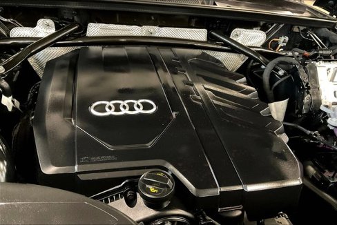 Certified 2025 Audi Q5 2.0T Premium image 31