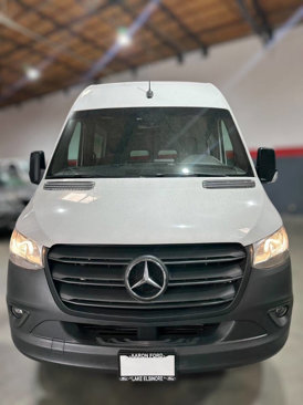Used 2021 Mercedes-Benz Sprinter 3500 w/ Swivel Seat Package image 2