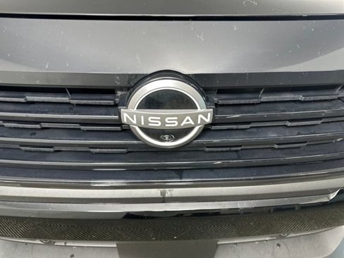 Certified 2025 Nissan Kicks SR image 9