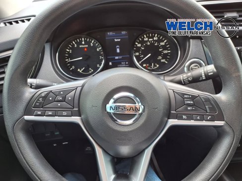 Used 2020 Nissan Rogue Sport SV image 23