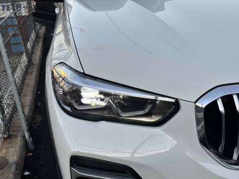Used 2023 BMW X5 xDrive45e image 5