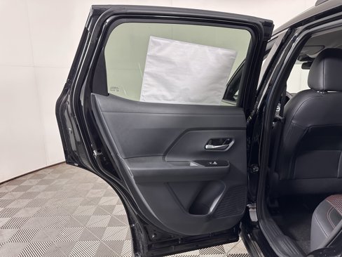 New 2026 Nissan Kicks SR image 25