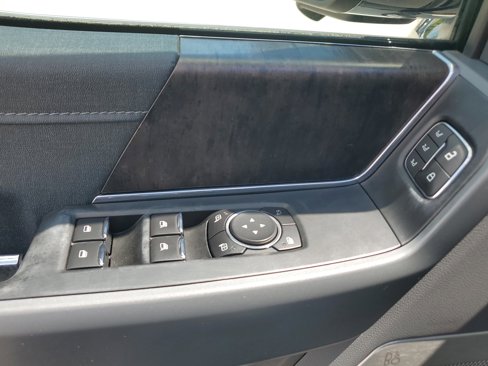 Used 2022 Ford F150 Lariat w/ Equipment Group 502A High image 27