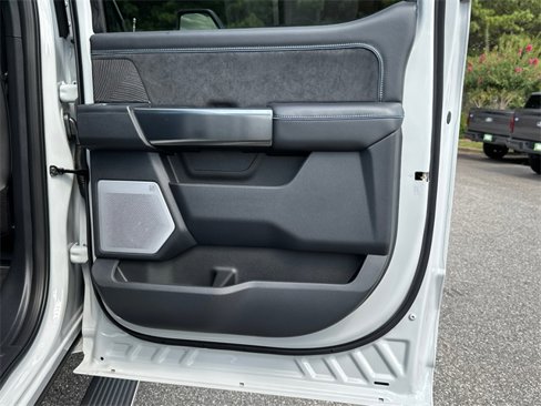 New 2025 Ford F250 Platinum image 16