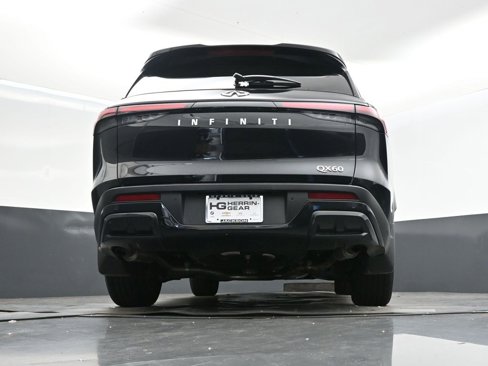 Certified 2025 INFINITI QX60 Pure image 39