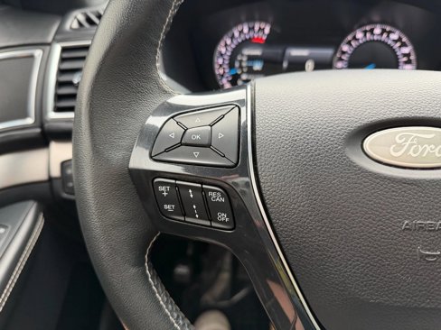 Used 2019 Ford Explorer Platinum image 20