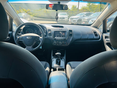 Used 2018 Kia Forte LX w/ LX Popular Package image 17