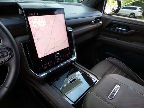Used 2025 GMC Yukon Denali Ultimate image 38