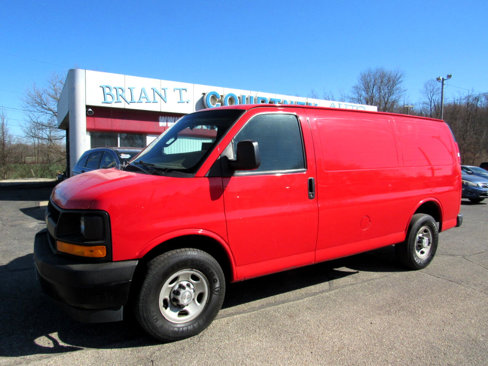 Used 2017 Chevrolet Express 2500 image 24