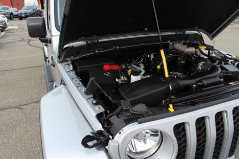 Used 2023 Jeep Gladiator Overland image 13