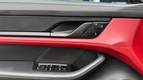 Used 2023 Porsche Taycan 4S image 12