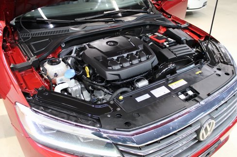 Used 2022 Volkswagen Passat 2.0T image 30