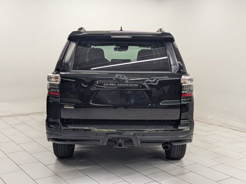 Used 2021 Toyota 4Runner Nightshade image 8