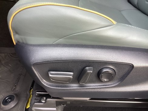 Used 2024 Toyota Tacoma Trailhunter image 21