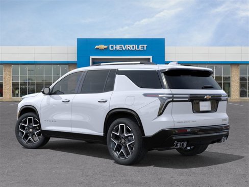 New 2026 Chevrolet Traverse High Country image 3