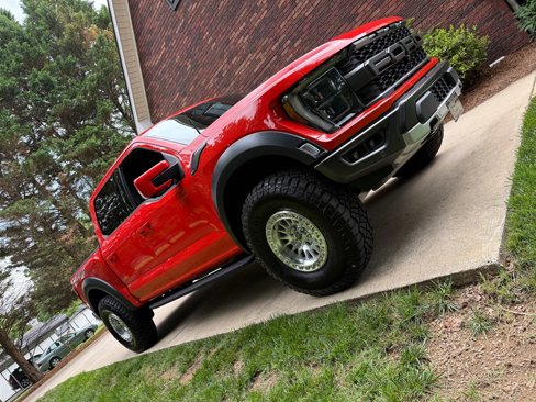 Used 2022 Ford F150 Raptor image 34