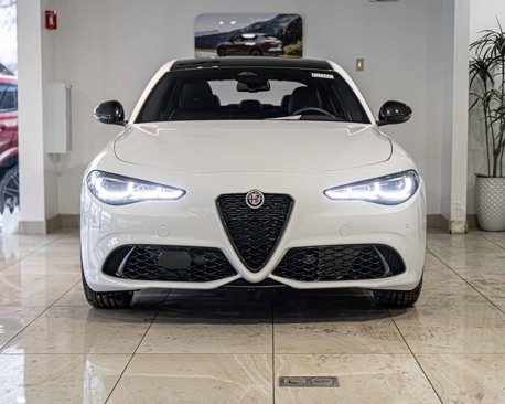 New 2025 Alfa Romeo Giulia AWD image 2