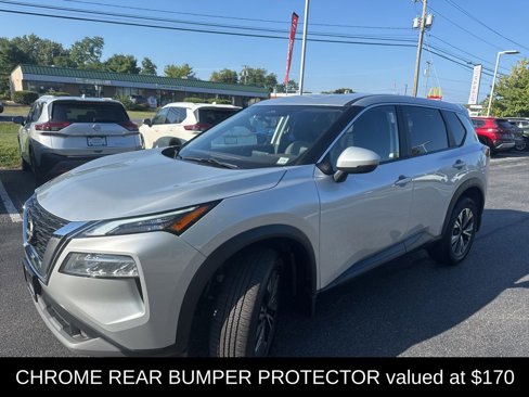 Used 2023 Nissan Rogue SV image 5