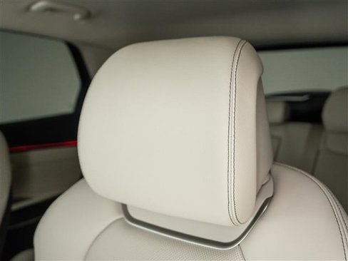 New 2026 Genesis GV70 2.5T image 18