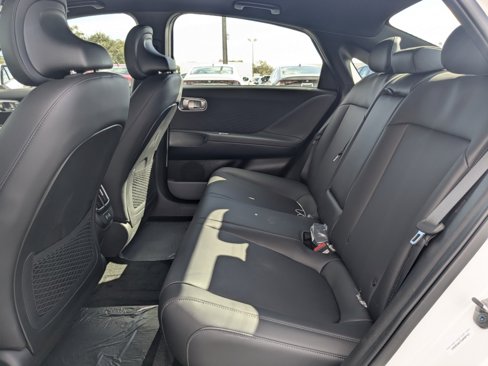 New 2025 Hyundai Ioniq 6 Limited image 13
