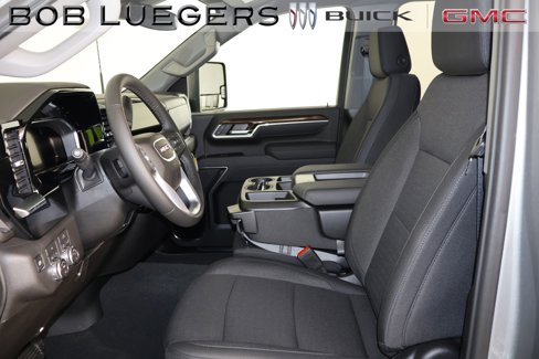 New 2026 GMC Sierra 2500 SLE w/ SLE Value Package; image 11