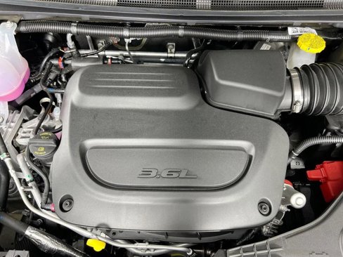 New 2025 Chrysler Pacifica Select image 31
