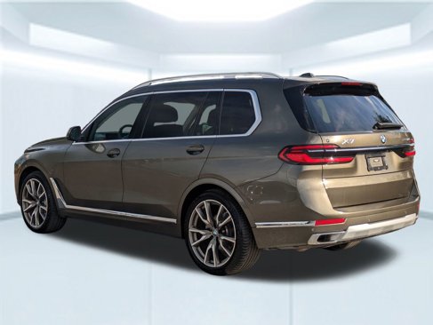 Used 2023 BMW X7 xDrive40i w/ Premium Package image 4
