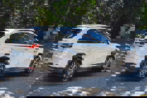 Used 2024 MAZDA CX-90 Plug-In Hybrid w/ Preferred image 8