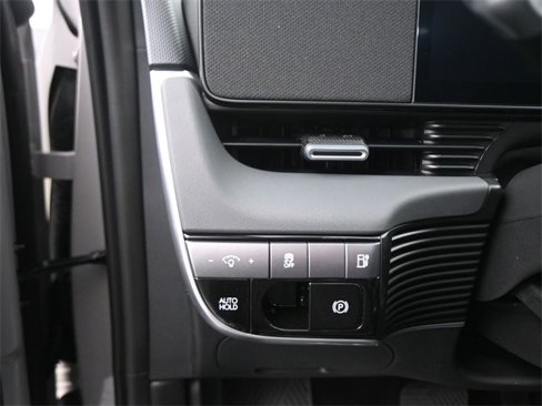 New 2025 Hyundai Ioniq 5 SE image 16