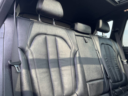 Used 2019 BMW X5 xDrive50i w/ Executive Package image 24