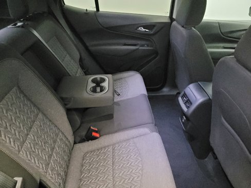 Used 2023 Chevrolet Equinox LT image 19
