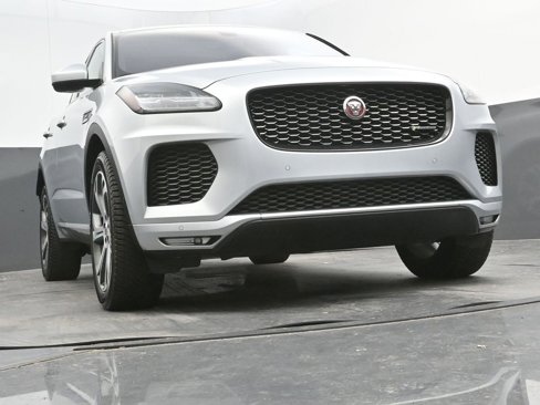 Certified 2020 Jaguar E-PACE R-Dynamic SE image 33
