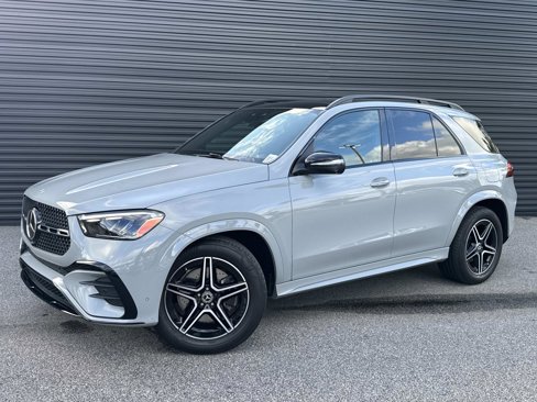 Used 2025 Mercedes-Benz GLE 450e 4MATIC image 1