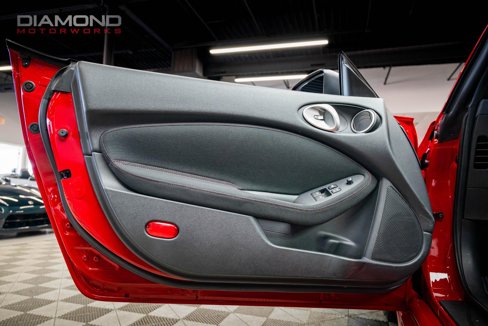 Used 2009 Nissan 370Z NISMO image 13