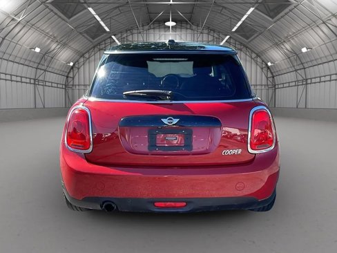 Used 2017 MINI Cooper 2-Door Hardtop image 4
